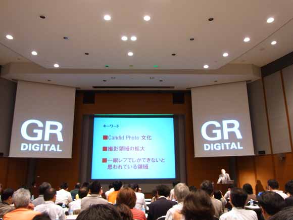 3つの開発コンセプト。1番目と2番目の項目は、前機種でも盛り込まれた発想。
