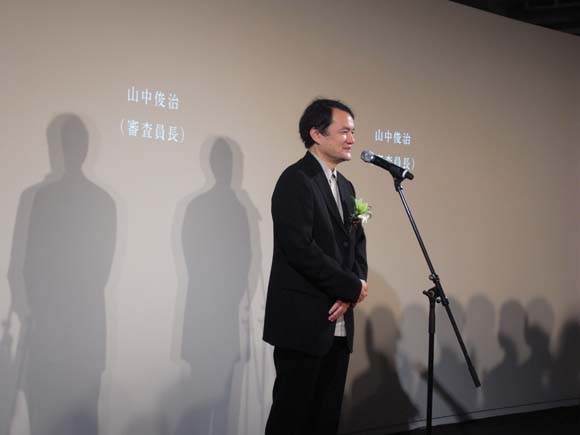 審査員長の山中俊治氏