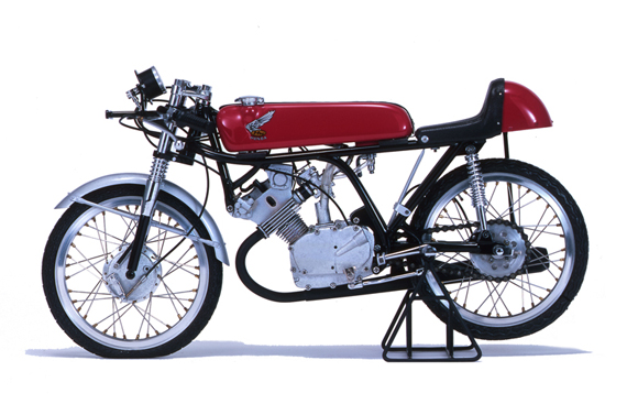 「1/9の小宇宙」歴史的名車スクラッチモデル： HONDA CR110/1962/Japan