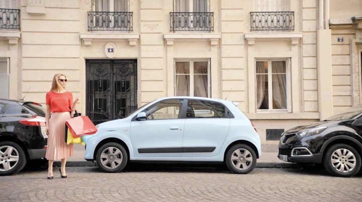 フランス・ルノーの「トゥインゴ」が、マニキュアになった理由