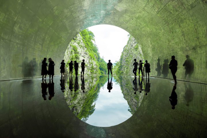 MADが越後妻有トリエンナーレ2018で清津峡渓谷トンネルを修復 芸術空間として自然の要素を活用した「光の…