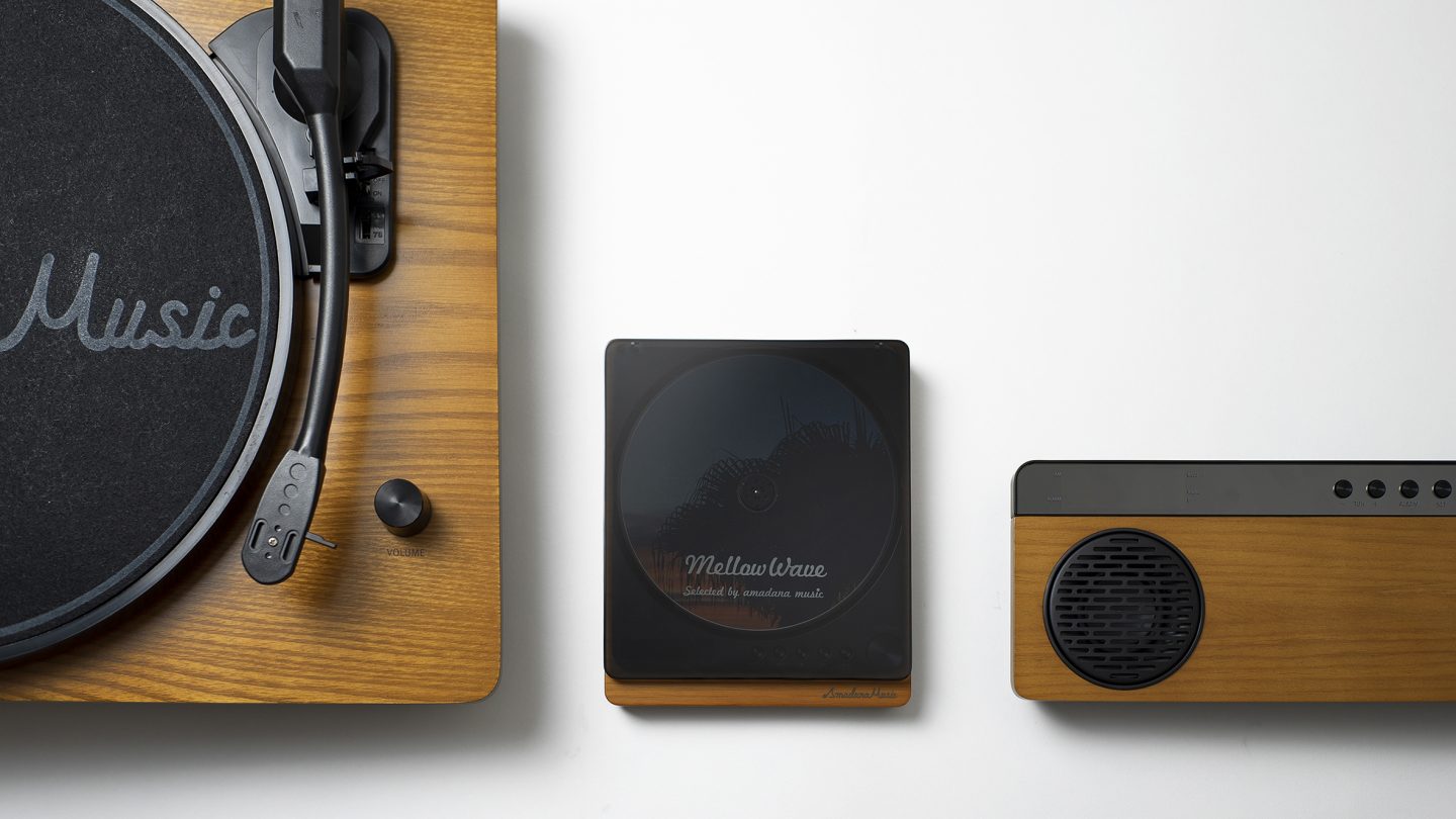 amadana musicからBluetooth 4.2搭載の現代版CDプレイヤー 「C.C.C.D.P.」がクラウドファンディングサイトに登場 AXIS  デザインの視点で