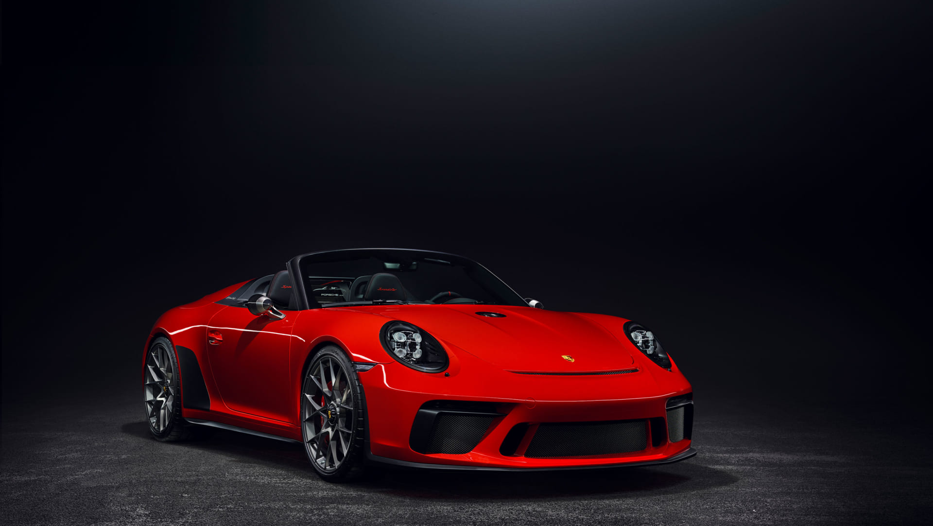 ポルシェから「911 スピードスター」が台数限定で登場 70周年を
