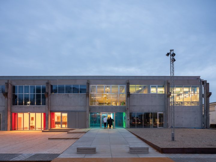 ポップ・ロックの博物館と連動したユニークな高校 「Roskilde Festival Folk High School」が完成