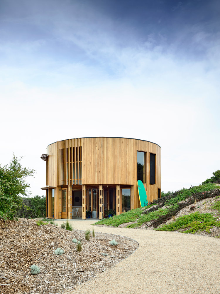 Austin Maynard Architectsが手がけた円形住宅 広大な景色を利用