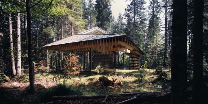 隈研吾建築都市設計事務所が手がけた「WOOD / PILE」 スパの聖地「Das Kranzbach」の瞑想のための建築