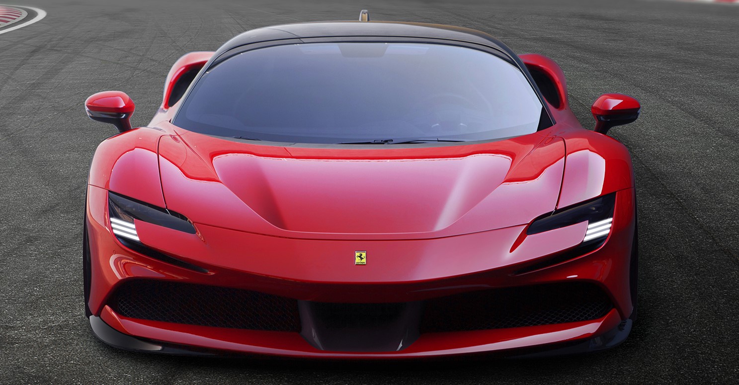 フェラーリが初となるPHEV「SF90 Stradale」を発表 最高速度は340km/h