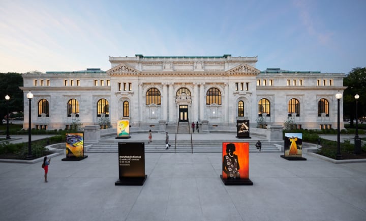 新しい「Apple Carnegie Library」がワシントンD.C.にオープン ボザール様式の建物はFoster + Partnersが…