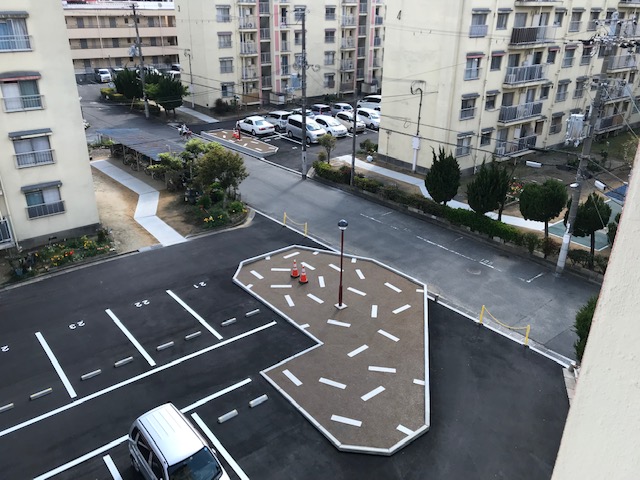 若年世帯の入居促進をめざした団地のデザイン化プロジェクト ⼤阪市平野区で第1弾となる駐⾞場のリニュー…