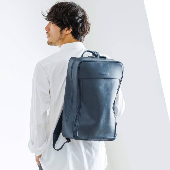objcts.ioの防水レザーバックパック 「Moore Soft Backpack」に新色 