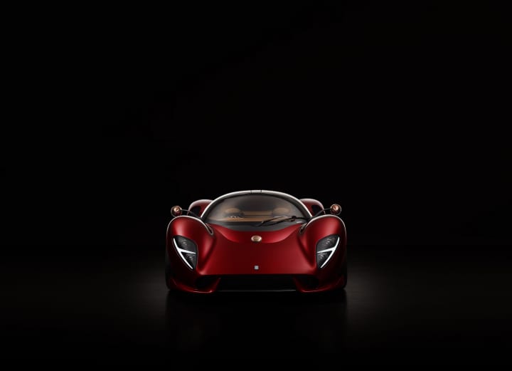 イタリアの自動車メーカー デ・トマソ 60周年記念の新モデル「P72」を発表