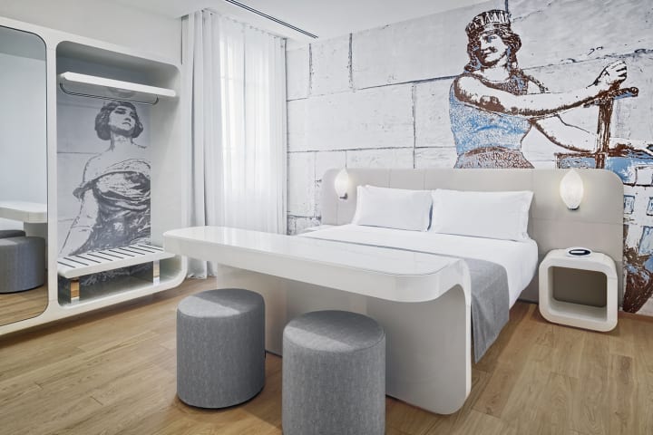 ヴェネツィア・リド島のホテル「Ausonia Hungaria」 Simone Micheli Architectが客室の改装を手がける