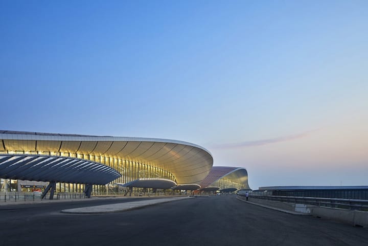Zaha Hadid Architectsが設計した 中国・北京の新空港「北京大興国際空港」が開港
