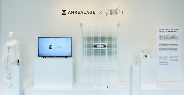 三井化学の「MOLp®」とANREALAGE 「DESIGNART」でフォトクロミックガーメントを披露