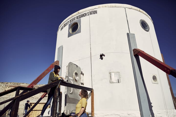 イケアが「火星砂漠研究基地」で製品テストを実施 極限的な居住空間で使用して製品改善を目指す