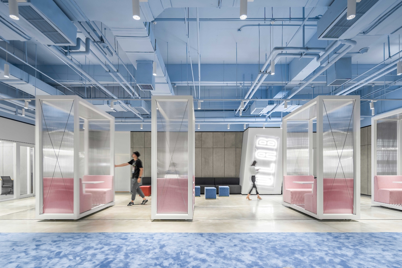 中国美術品、オブジェ 4月23日から4月26日、中国の長沙IFSで開催中のアート