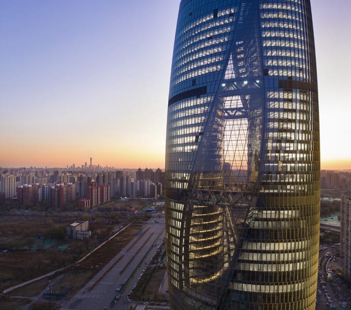 Zaha Hadid Architectsによる「Leeza SOHO」が完成 北京・麗沢金融商務区の中心となる超高層タワー