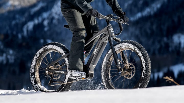 Jeep®が初めての電動自転車「Jeep® e-Bike」発売へ 750Wモーターを搭載したマウンテンバイク