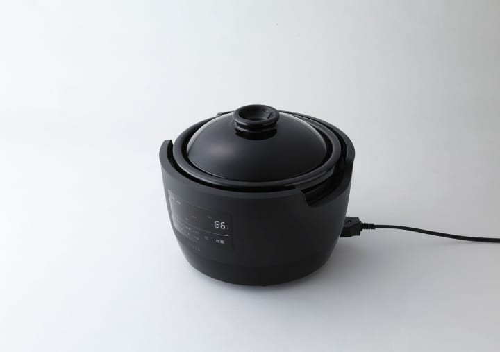 シロカの全自動炊飯専用土鍋「かまどさん電気」 三重・伊賀の土鍋「かまどさん」を全自動式に