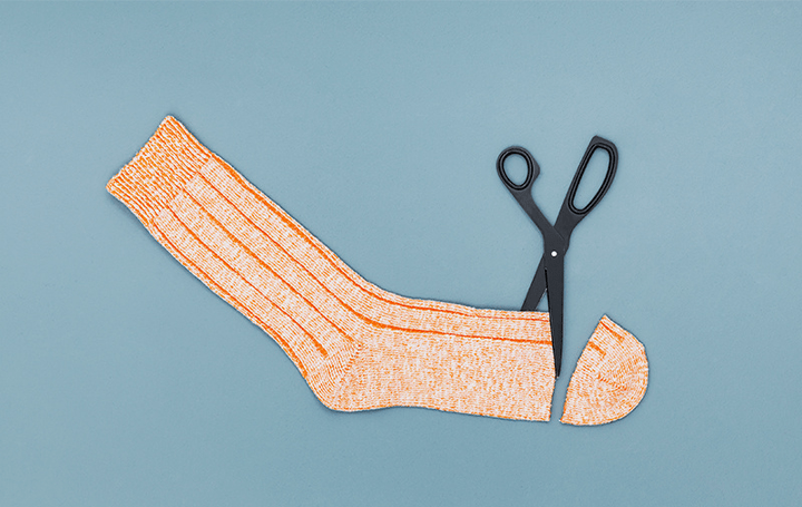 簡単な飛沫感染を防ぐアイテム「Elbow Sock」 オランダのデザインユニット Raw Colorが考案