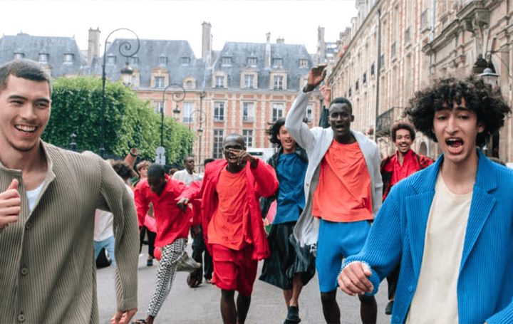 現代を生きる男性の日常着を提案するHOMME PLISSÉ ISSEY MIYAKE パリでの製作現場の記録映像作品が公開