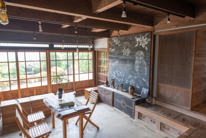 筑波山の築120年以上の古民家を再生した 宿泊型ワーケーション施設「旧小林邸ひととき」