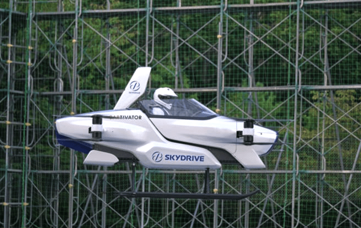 近い将来の新たな移動手段？！ SkyDriveの「空飛ぶクルマ」が飛行試験に成功