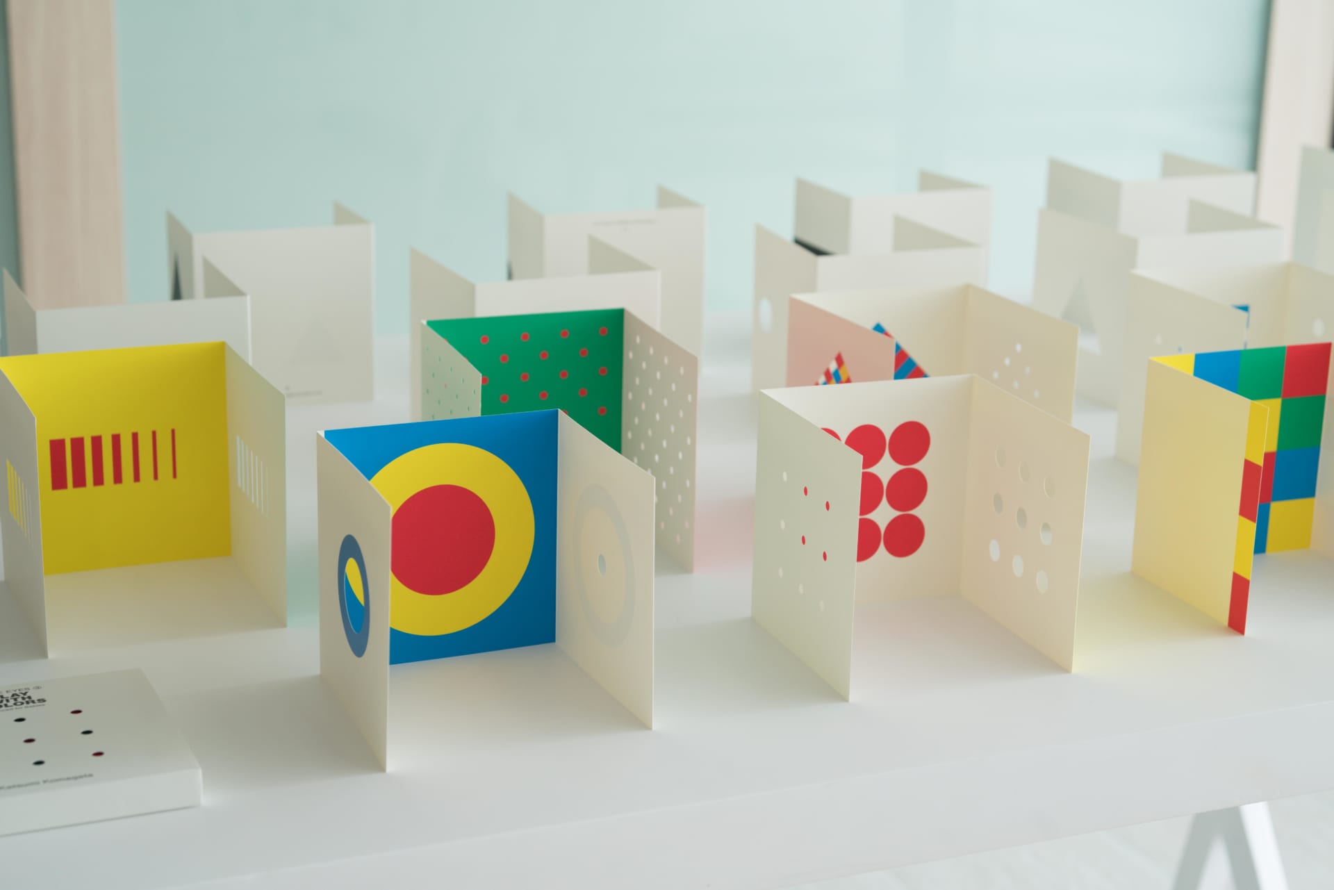 【美品】【希少】駒形克己　パンダ　彫紙アート フレーム付き 造本作家・駒形克己の足跡をたどる 「小さなデザイン 駒形克己展」が