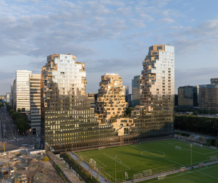 MVRDVが建築で自然の地形を表現した アムステルダムの複合ビル「Valley」
