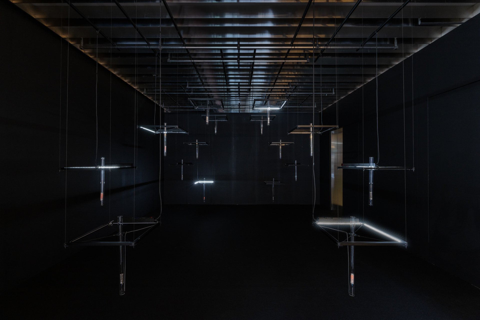 Natura Machinaが「Ethereal Cycles」を公開 熱音響と光による空間