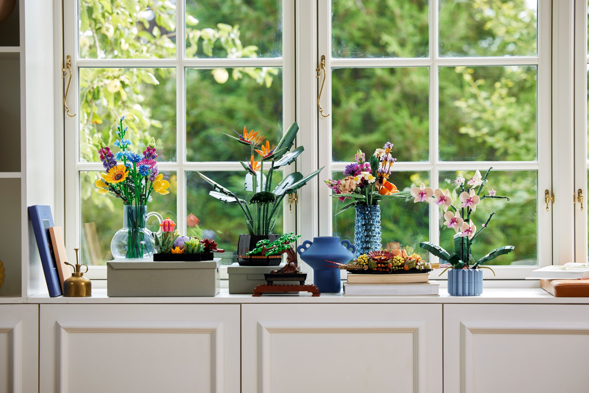 花を組み立てて楽しい時間を共有する 「レゴ ボタニカルコレクション