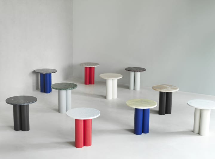 天板に石材を使用した Normann Copenhagenのサイドテーブル「Dit Table」