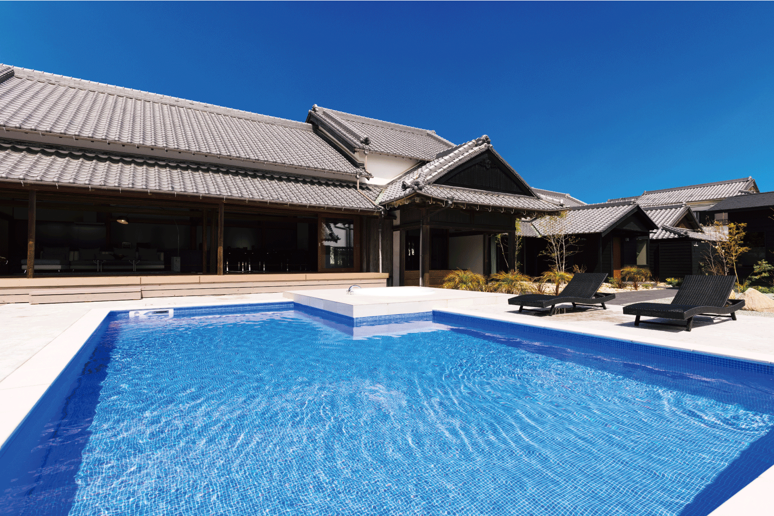 明治時代の日本家屋をリノベーションした 淡路島のヴィラ「Wellis