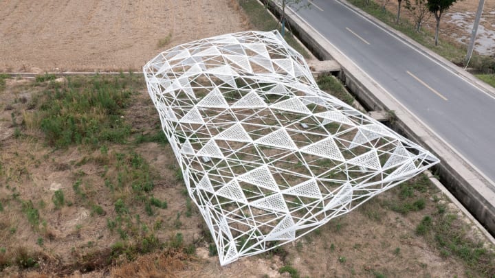 中国の建築家 Sun Dayongによる 「枕」をイメージしたインスタレーション「Dream」