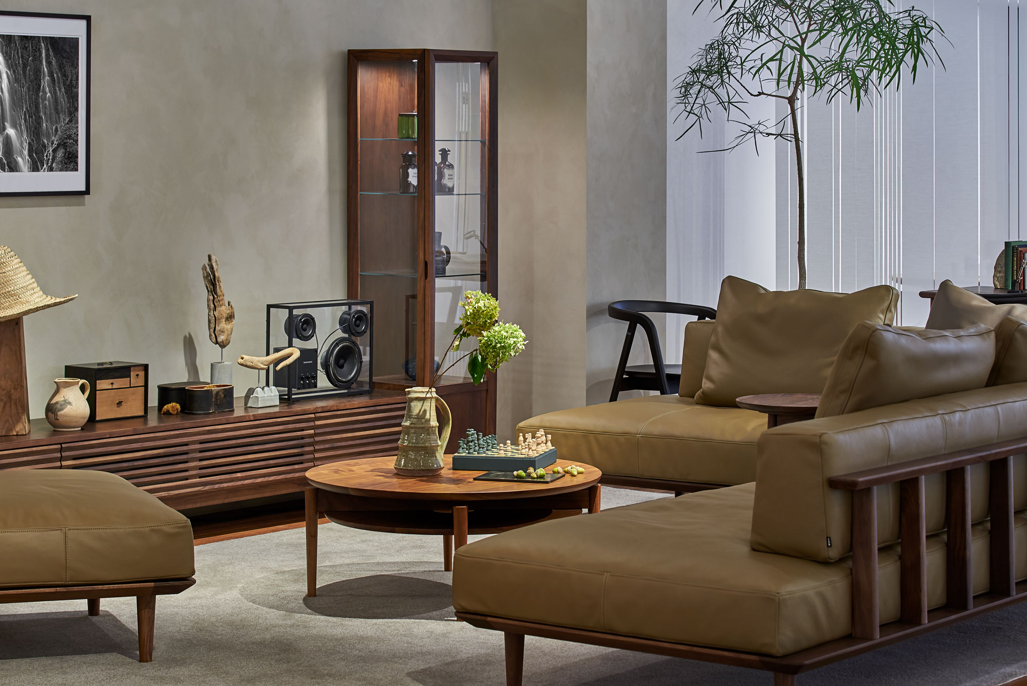 emi yamaguchiさんの絵 石井佳苗 Daily Life DAILY LIFE 2020』﻿ ﻿ お部屋を彩る﻿ 素晴らしき世界✨その2﻿ ﻿ 我が家