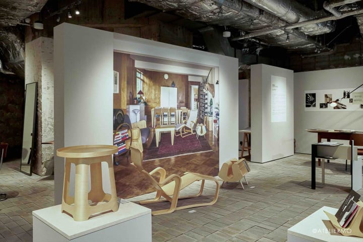 東京・⻘⼭のキュレーションギャラリー「ATELIERMO」 柳原照弘がデザインを手がけ、スタジオスペースとし…