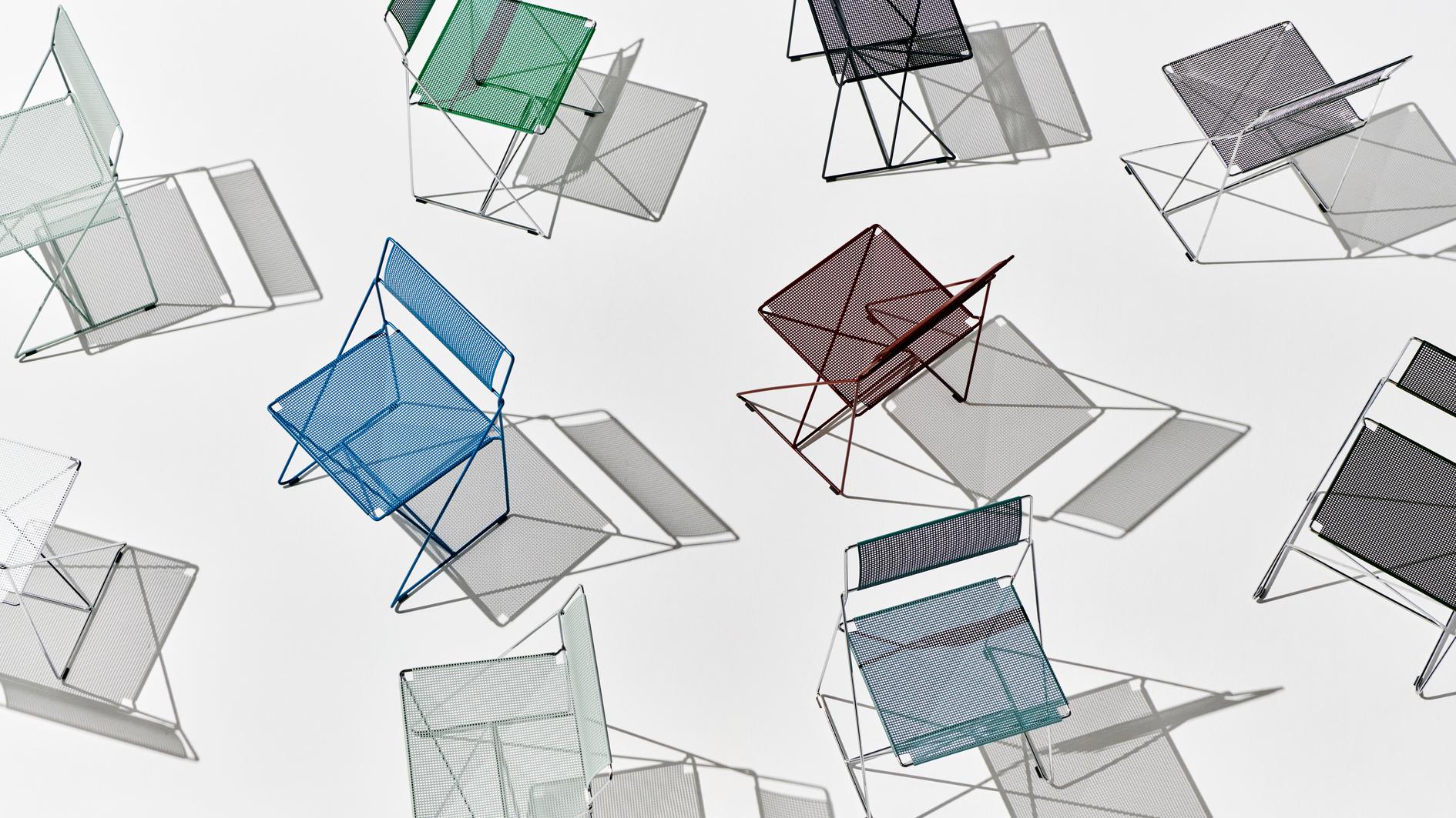 ニールス・ヨルゲン・ハウゲセンがデザインした 名作「X-LINE CHAIR