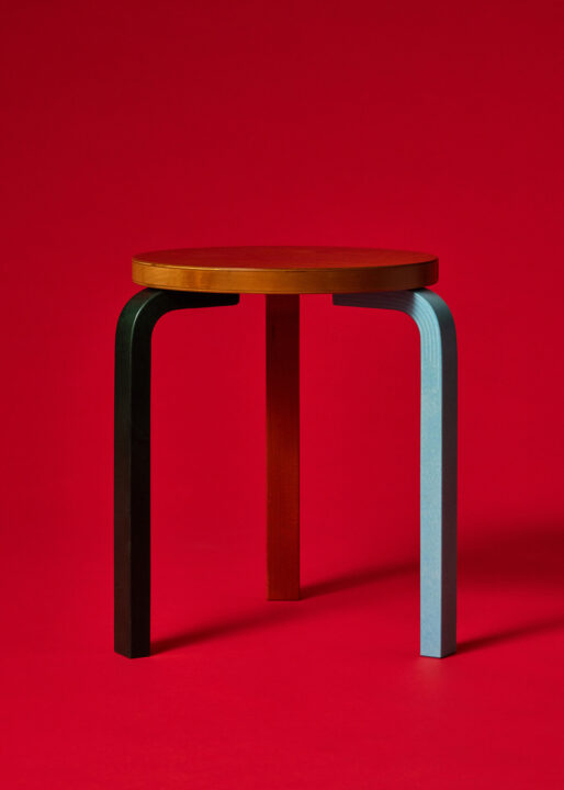 Artek×Paul Smithコラボレーション第2弾が発表　「スツール60」に遊び心ある配色