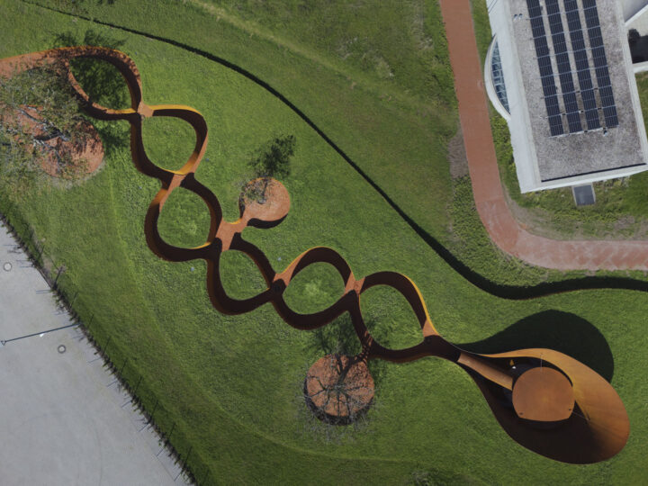 建築家バルクリシュナ・ドーシ遺作　ヴィトラキャンパスに新たな瞑想空間「ドーシ・リトリート」が公開