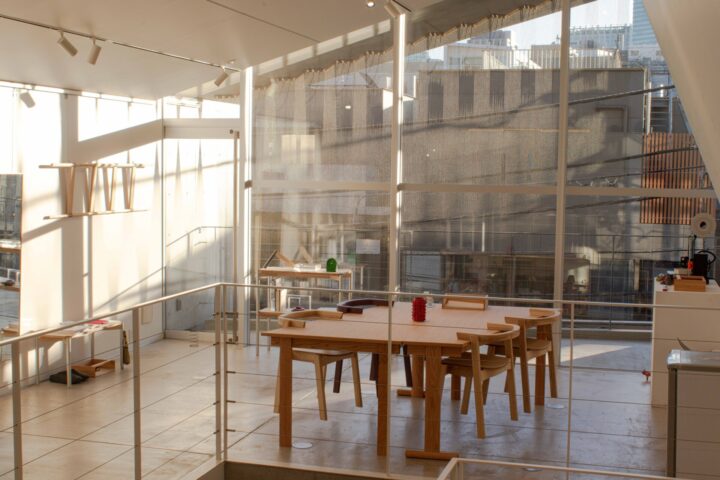 制作現場そのものを展示　TORQ DESIGN個展「CULTIVATING STUDIO」東京・表参道で開催中