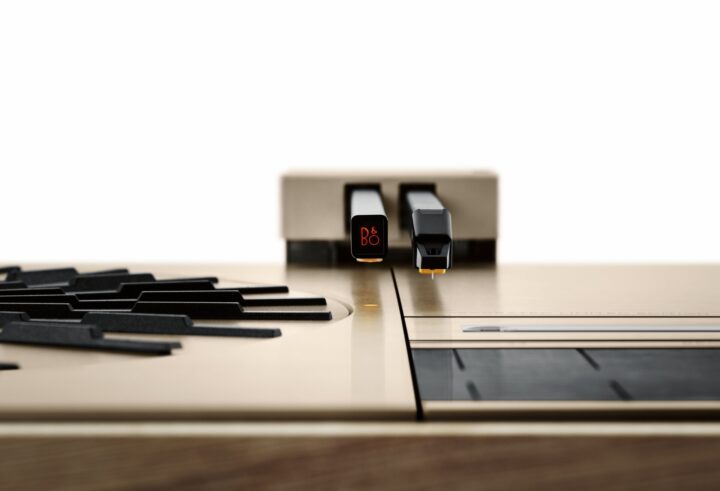 Bang & Olufsen創立100周年記念展「Beautiful Sound and Design」開催